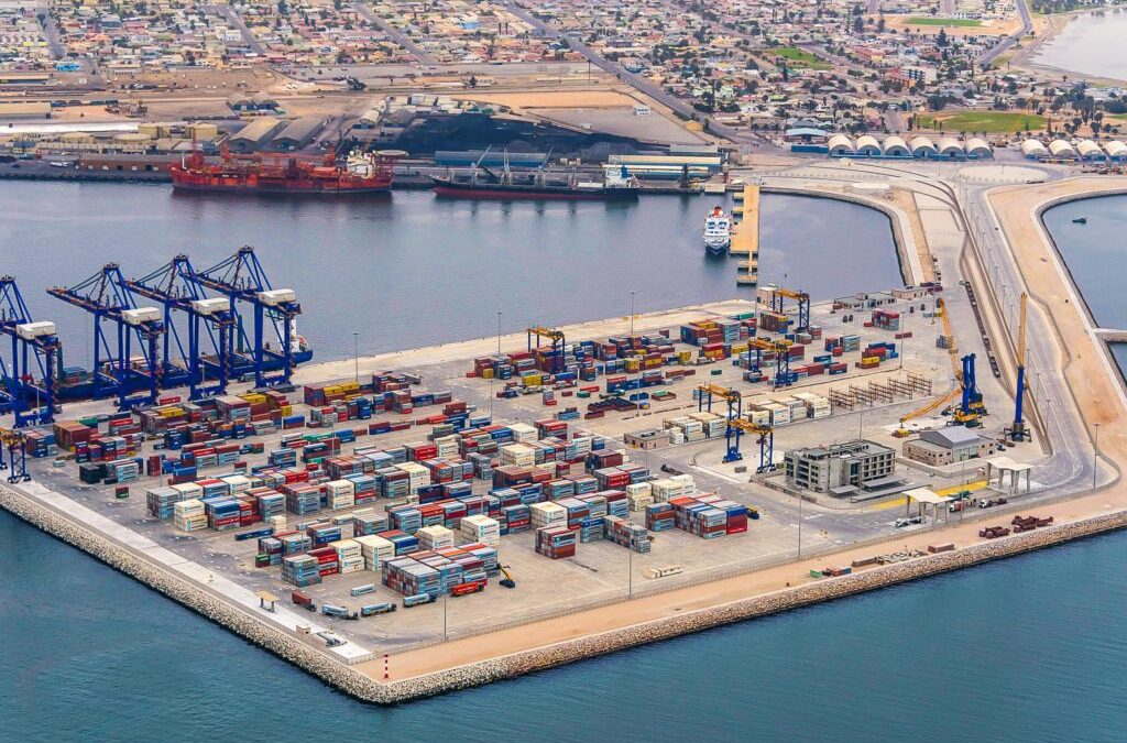 Namibie : 17 portiques RTG en cours d&rsquo;acheminement vers le port de Walvis Bay