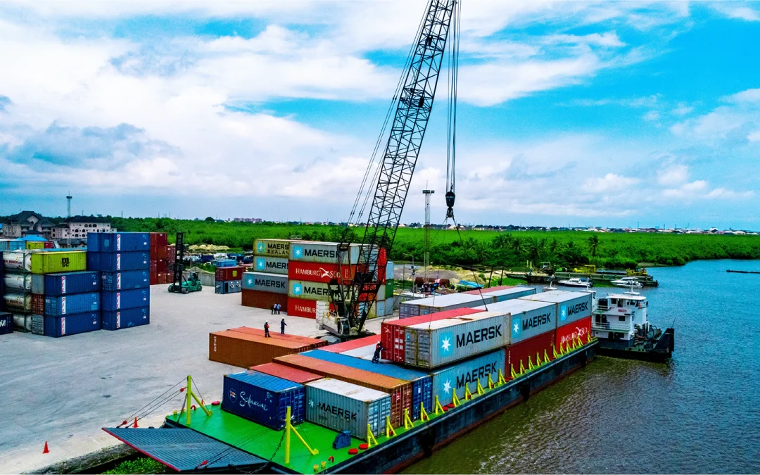 Nigeria : APM Terminals Apapa prévoit des opérations de barges 24h/24 et vise 60 % des exportations par rail