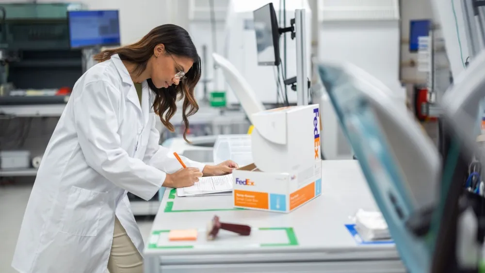 Fret aérien : le hub FedEx de Dubai World Central obtient la certification IATA CEIV Pharma